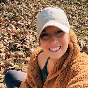 Meet your Posher, Candice